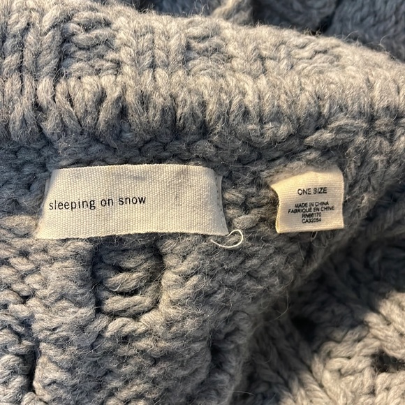 Anthropologie Sleeping on Snow Grey Knit Collared Soft Pretty Vest. - Picture 5 of 9